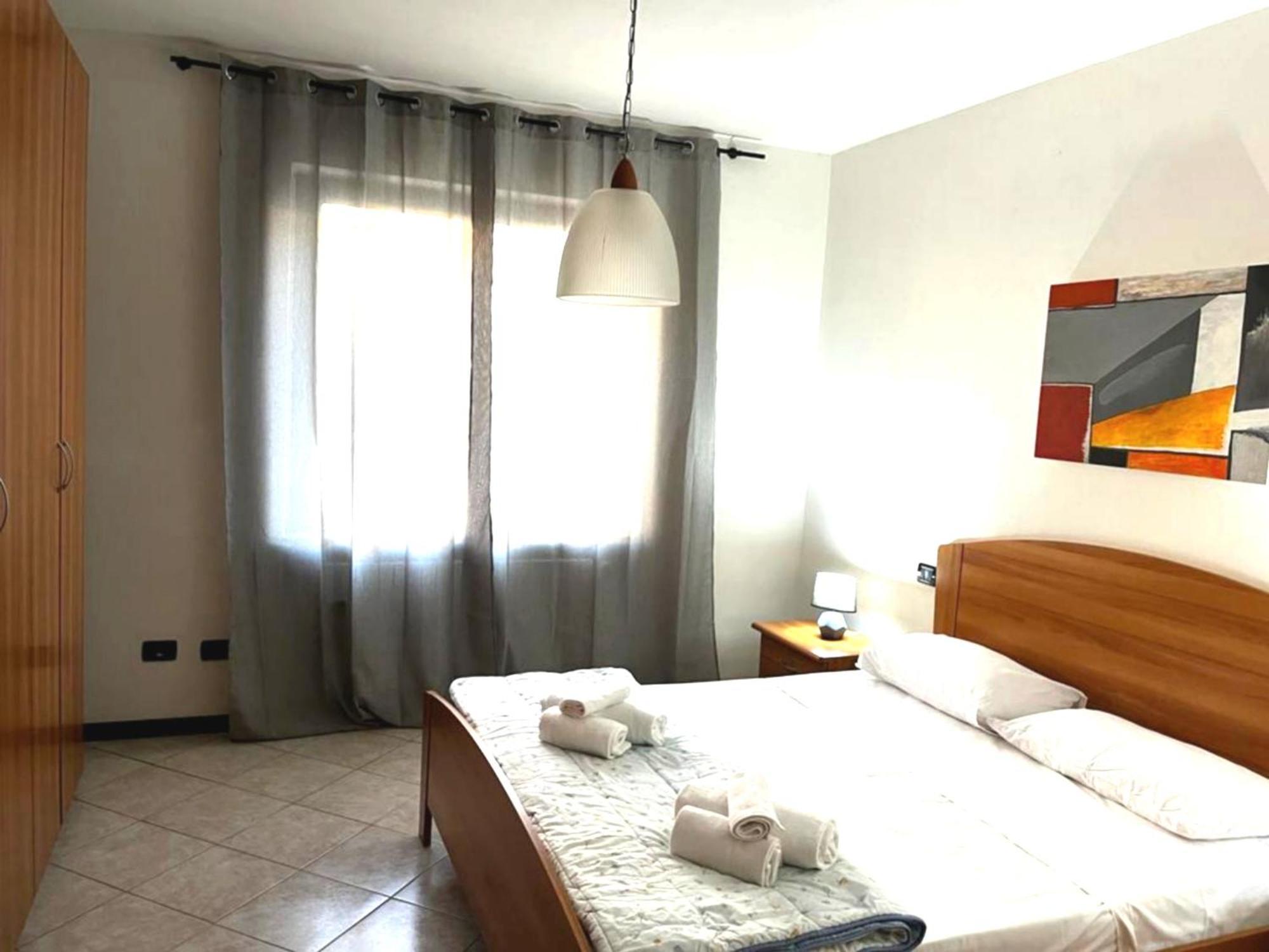 Desenzanoloft Yellow Apartment Desenzano del Garda Luaran gambar