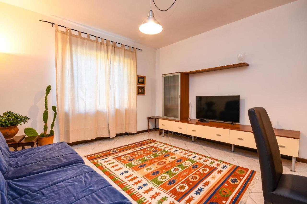 Desenzanoloft Yellow Apartment Desenzano del Garda Luaran gambar